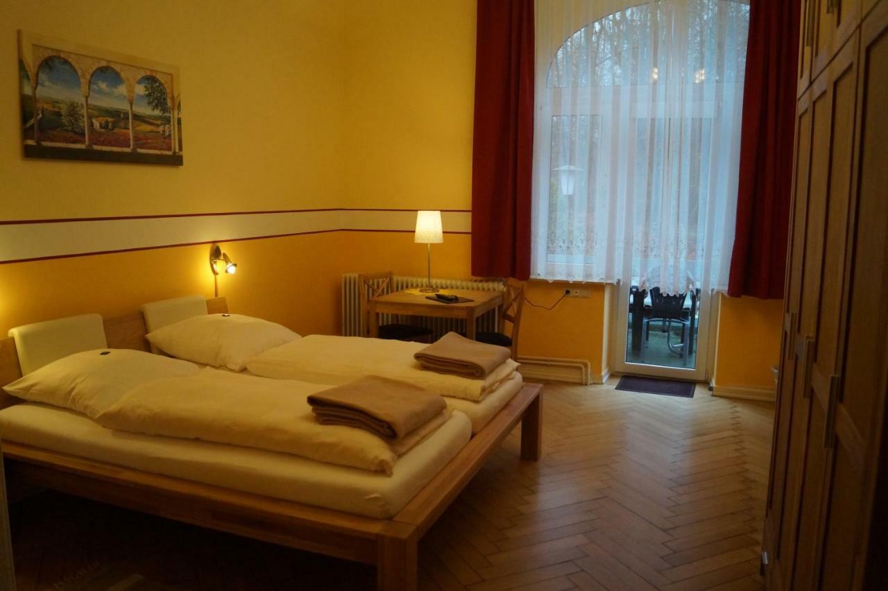 Pension Seeschloesschen Molln Exterior photo